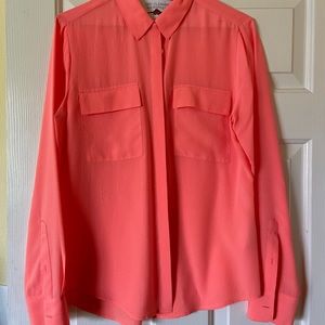 Banana Republic Woman’s Button Up